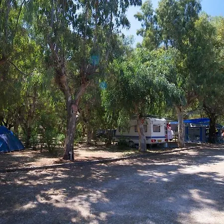 Campsite Camping Karavomilos