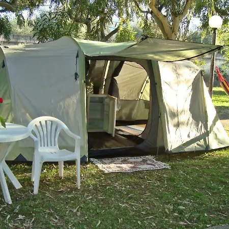 Campsite Camping Karavomilos Sami (Kefalonia)